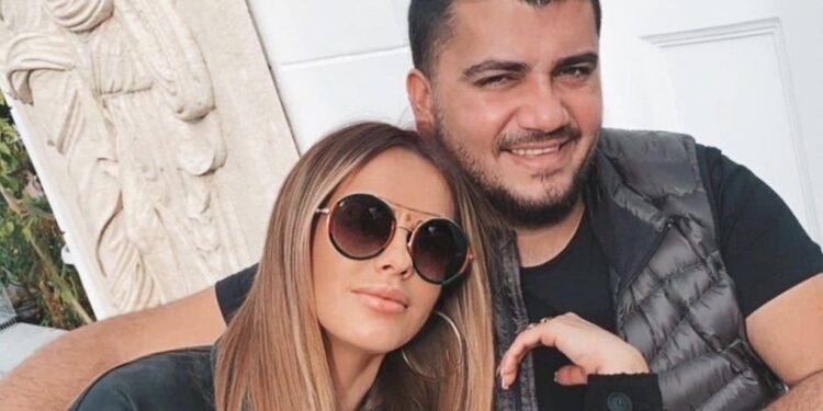 Jeta luksoze e gruas së Ermalit! Një palë këpucë të përdorura i shet me këtë çmim marramendës