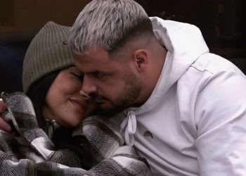 Einxhel dhe Dagz nisin mëngjesin krahë njëri-tjetrit