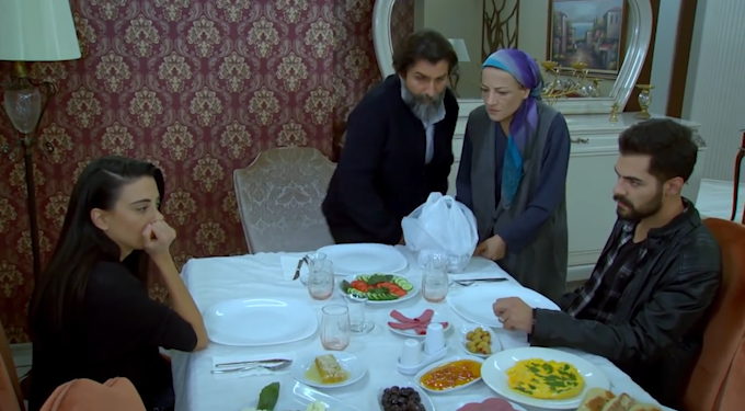 Më Fal – Epizodi 2213 (06.04.2022) E MËRKURË | PAMJE 5