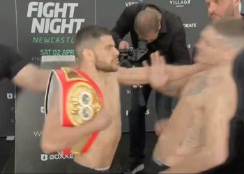 Shpërthen Florian Marku, godet me shuplakë kundërshtarin në matjet zyrtare