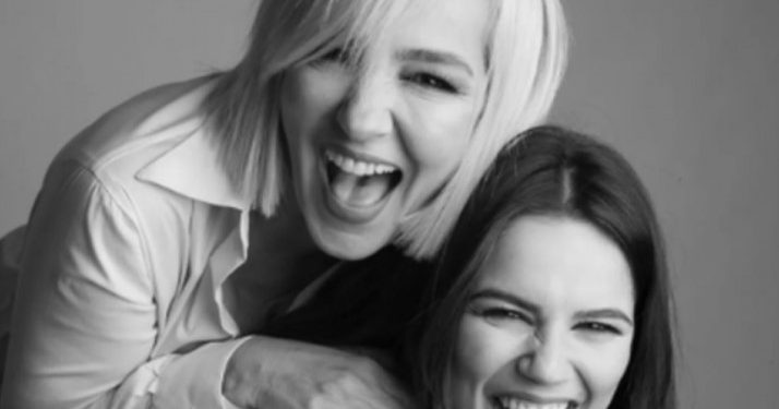 Fotot po bëjnë xhiron e rrjetit, zbulohet kush është dhëndërri i Monika Lubonjës