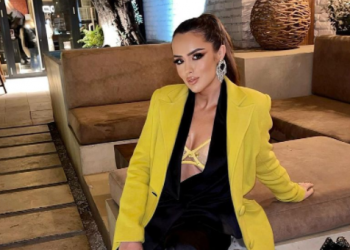 Antonela Berisha shuan kureshtjen duke treguar si i bleu këpucët 800 euro