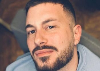 Cfarë ndodh kur Donaldi prek gjërat? Ky postim duket mjaft enigmatik për Top Channel