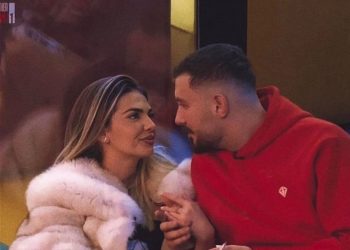 Mbani shamitë me vete, Arjan Konomi ia kërcet të qarës në Përputhen! Na “mallëngjeu” me atë që tregoi