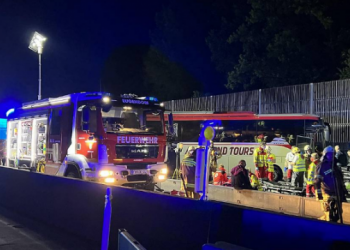 “Shoferi ra në gjumë ose defekt teknik”, dyshimet e para për aksidentin e autobusit nga Kosova në Austri