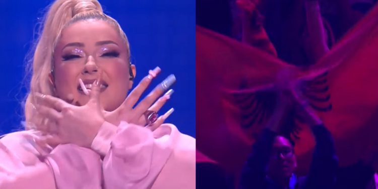 Ronela Hajati bën shqiponjën teksa flamuri kombëtar valëvitet në “Eurovision 2022”