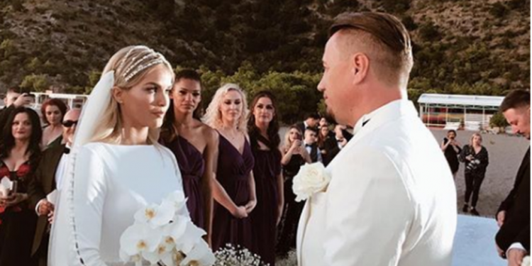 Blero dhe Afrona fshijnë fotot me njëri-tjetrin, pas tre vitesh martesë çifti drejt ndarjes?