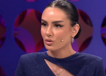 Pamjet e patransmetuara kurrë më parë nga prapaskenat e Top Channel! Bora Zemanit i ndodh e papritura në emision, frikësohet “për vdekje” (VIDEO)