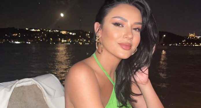 Bora bëhet si çokollatë, në këtë gjendje e poston vetën