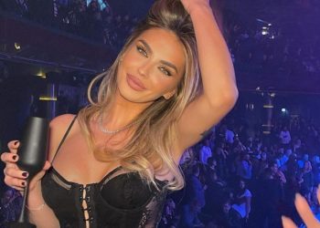 Beatrix tregon se a janë dedikim këngët e fundit