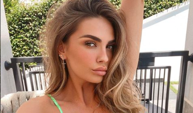 E njihni? Ja si dukej Beatrix Ramosaj në fëmijëri