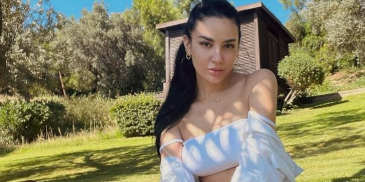 E kritikuan për photoshop dhe filtra, reagon Bora Zemani dhe iu mbyll gojën të gjithëve