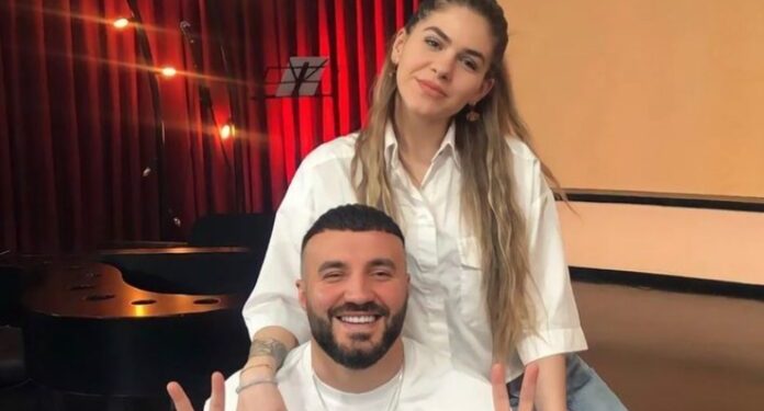 Sarah dhe Pm kanë një lutje por gjithqka ndryshon në momentin kur ajo pranohet