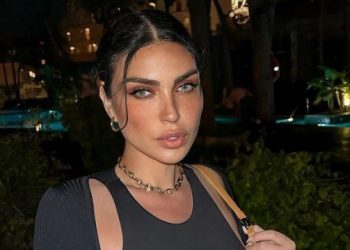 Einxheli reagon pas publikimit të fotos me barkun e rrumbullakosur: Do flas dhe shumë njerëz do pendohen