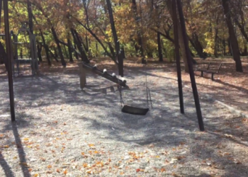 “Ma mirë me dekë”, babai i të dyshuarit për dhunimin e 11-vjeçares thotë se vetë e dorëzoi djalin në Polici