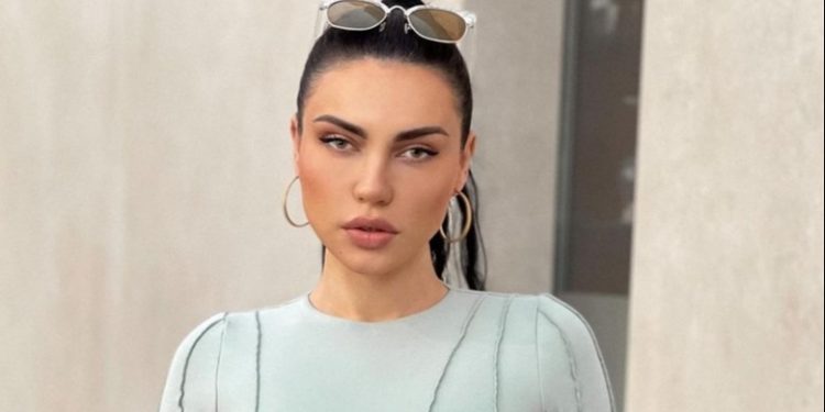 Einxhel Shkira revoltohet keq me interistin: Më dhimbset jot ëmë që të ka rritur sa një gomar