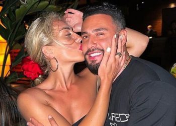 Pak pasi e bëri lidhjen publike, Robert Berisha i jep fund romancës me Lauretën?!