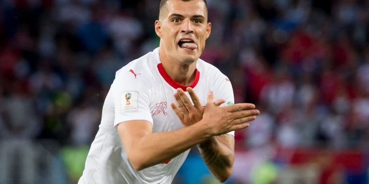 Xhaka: Nuk duhej ta kisha bërë shqiponjën ndaj Serbisë
