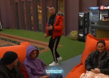 “E din krejt Kosova e Shqipëria se kush je ti, mos thuaj se je prej Drenice”, përplasen ashpër Stresi me Xhulin