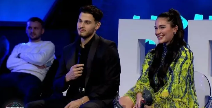 Postimi i parë i Urimit dhe Alisës pas daljes vjen me një ‘thumb’ për Olti Currin