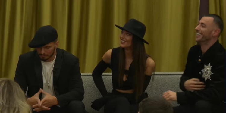 Andi ende i paqartë me marrëdhënien e tij me Gresën