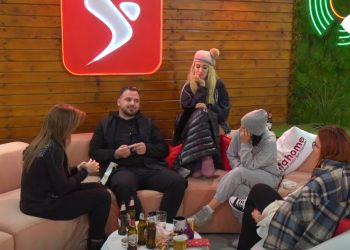 “E mendoja më dinake” Banorët diskutojnë për Kejvinën