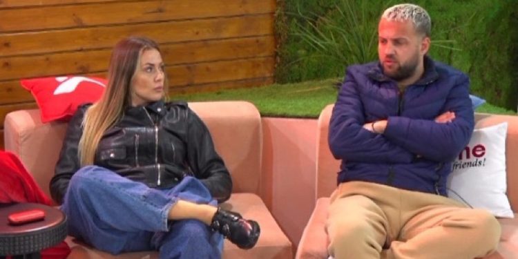 E papritur! Fansat e Luizit organizohen, pasi Olta i tha se ai vishet me rroba fαllcο