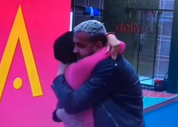 Luizi del nga dhoma e izolimit, Kiara i hidhet në qafë (Video)