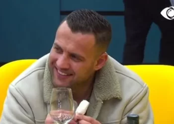 U kthye shumë shpejt në një nga banorët më të përfolur në BBV, ky është rrugëtimi i Luiz Ejllit në muzikë