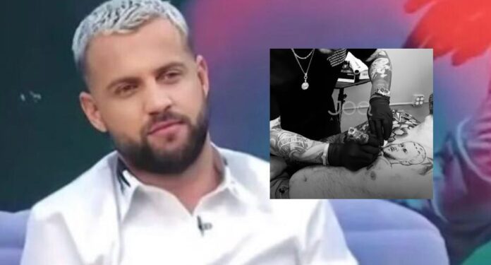 Emigranti shqiptar bën tatuazh në gjoks portretin e Luizit