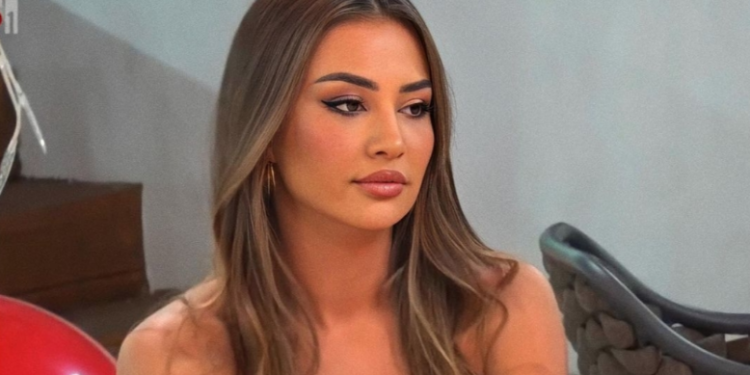 Atëherë kur nuk e prisnim, Kiara Tito shkëmben puthjen e parë në buzë në BBV