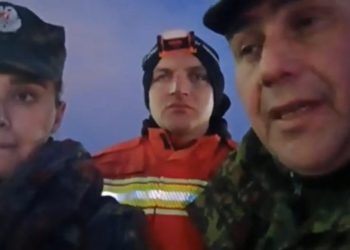 Momenti kur ekipi shqiptar në Turqi shpëton një 4-vjeçar, të vendosur në një prej zonave më të prekura nga tërmeti