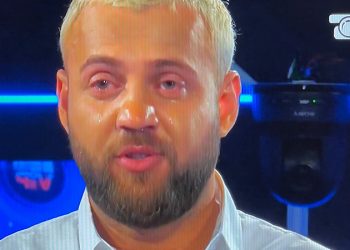 Luizi tregon pse loton mëngjeseve dhe merr letrën nga nëna e tij në Amerikë. Emocionuese