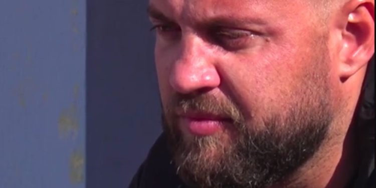 Një tjetër ditë në vaj, çfarë po ndodh me Luizin? Këngëtari shpërthen në lot