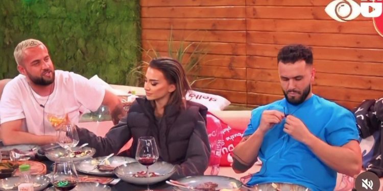 “Ja bëja unë kafen Kiarës”/ Shpati nuk humb kohë, nis të provokojë Luizin, ja si i përgjigjet ky i fundit