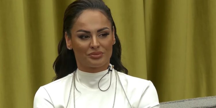 Një kundër të gjithëve, pse Xhuli është më e sulmuara e “BBVK”?