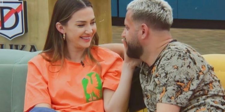 Kiara paska bërë deklaratën e fortë: Të dua edhe po të më lësh ti unë nuk të ndahem më