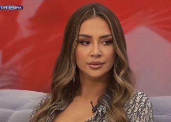 Nuk do ta njihni, ja si ka qenë Kiara para se të bënte ndërhyrje plastike!