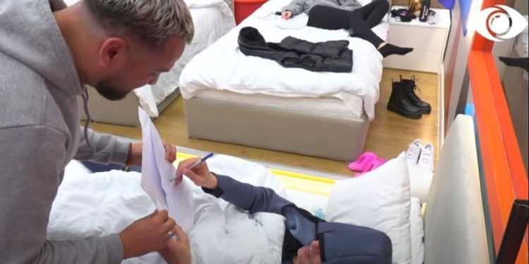 Luizi nis fushatën kundër Oltës, Maestros Dhe Kristit, shikoni cilët banorë nënshkruan