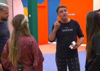 Kiara i del në krah Luizit dhe e bën për ujë të ftohtë Maestron