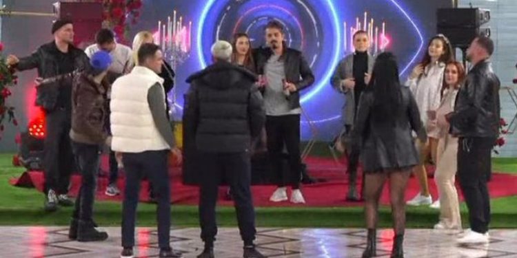 Pas krahëve e quajti “Shrek” dhe “uroi të digjej”, por çfarë i tha Amosi përballë Luizit?