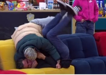 As Kiarën nuk e ka puthur kështu, Luizi i jep një puthje gjithë pasion Maestros