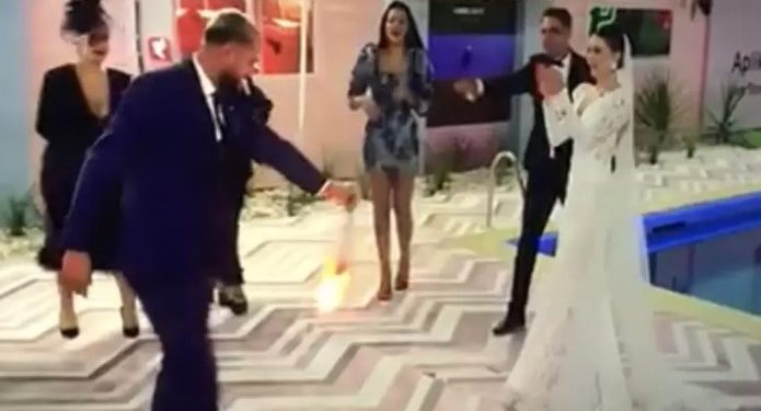 Vazhdon dasma! Ja momenti kur Luizi i vë flakën shamisë së beqarit