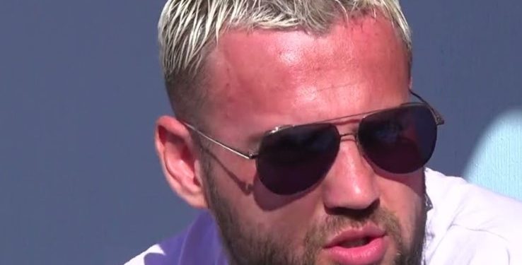 Sot është ditëlindja e babait që nuk jeton më, Luizi mes lotësh i bën premtimin e ndjerë