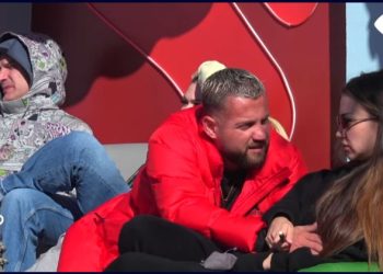 Luizi nuk i bëri mëngjesin, Kiara buzët dhe i rri gjithë turinj