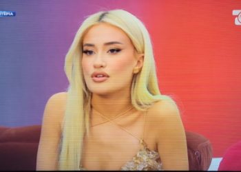 Dea për 5 vite të Universitetit paska flejtur vetëm nga 3 orë gjumë në ditë