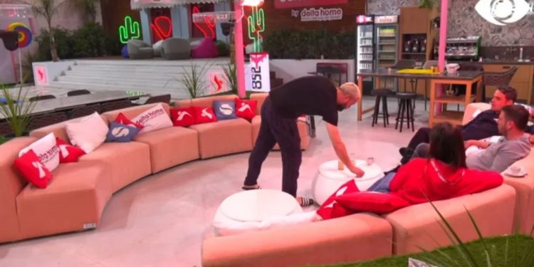 Po tani çfarë ndodhi? Ndërrohen rolet, Luizi i mban mëri Kiarës