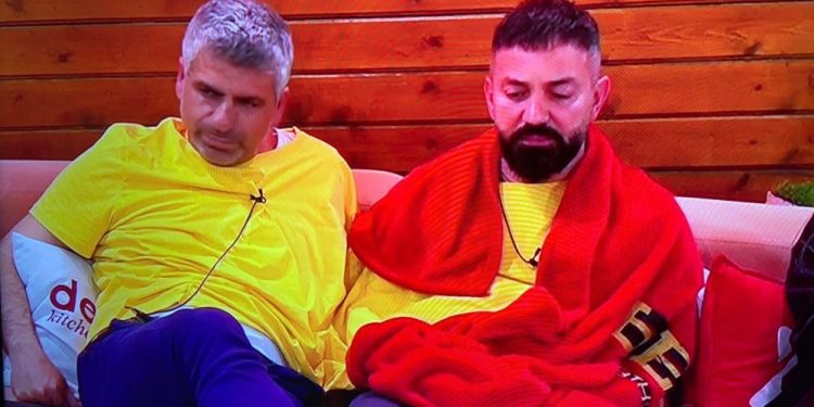 “Kemi vite që me gruan flejmë në dhoma të ndara”/ Elvis Pupa çudit me deklaratën e tij