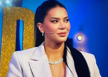 Kush është ish i dashuri i Efit i cili abuzoj duke e mbajti të mbyllur në shtëpi?