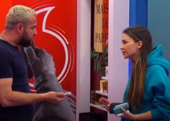 Luizi shkon ta përqafojë, Kiara e refuzon dhe e shtang me atë që i thotë